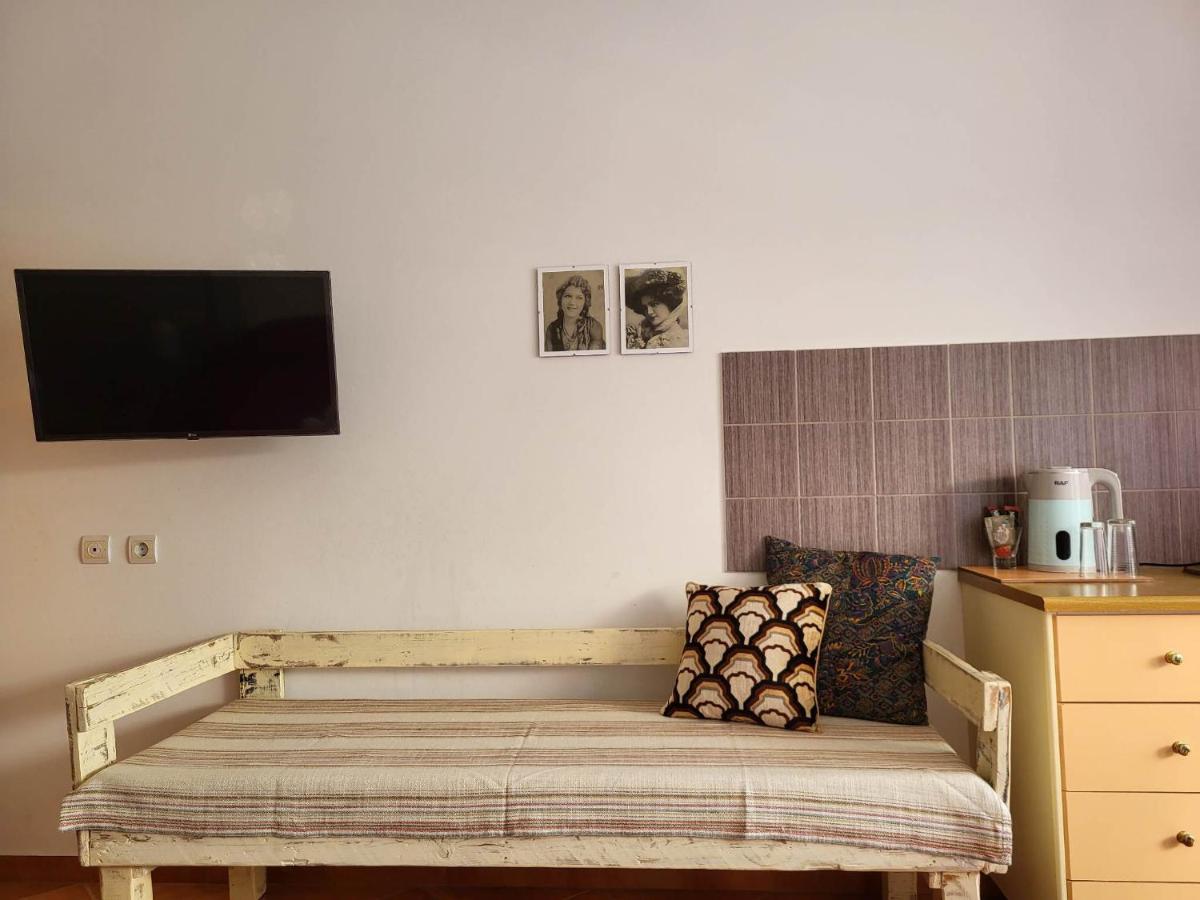Vive Mare Hotel Саранде Екстериор снимка