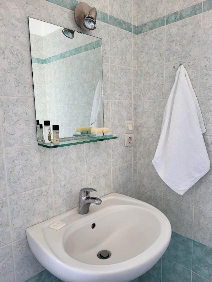 Vive Mare Hotel Саранде Екстериор снимка